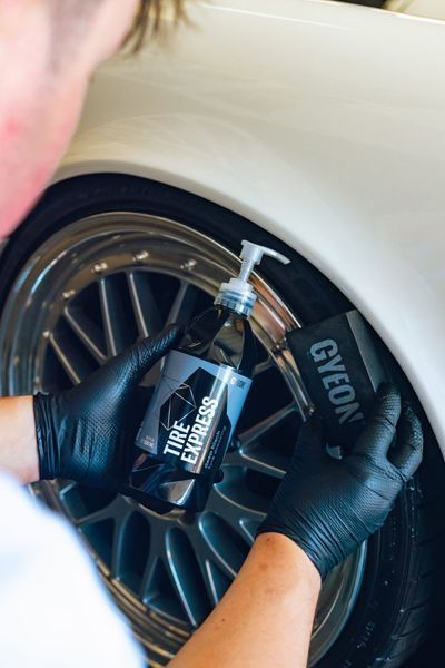 Быстрая кварцевая защита для резины Gyeon Q&sup2;M Tire Express 1000мл 8809432674788 фото