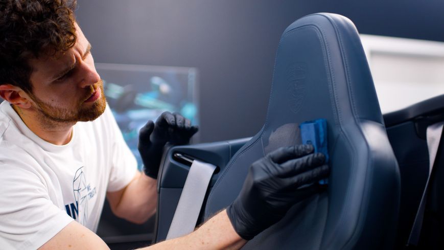 Кварцевое покрытие для кожи Gyeon Q&sup2; LeatherShield EVO 100 мл 8809432677581 фото